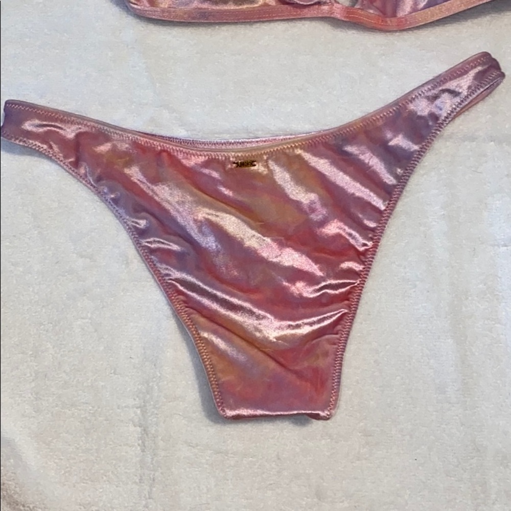 Victoria Secret Bikini - Picture 6 of 11